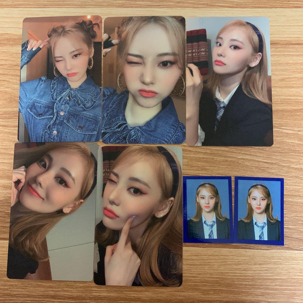 Photocard Official Loona Season Greentings 2022 Album Flip That So What