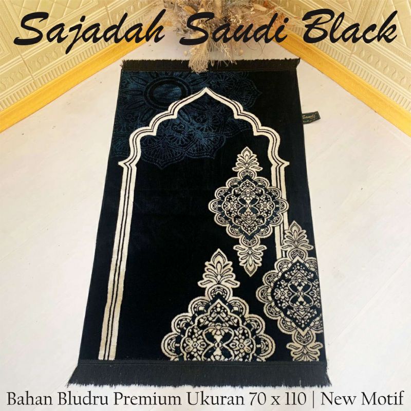 Hitam Premium Thick Soft Turkish Prayer Rug And Smooth Velvet