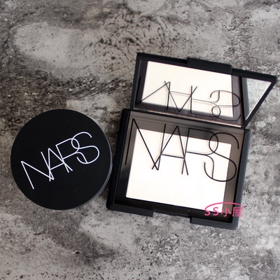 NARS Naked Light Honey Powder Loose Powder Clear Make Up And Oil