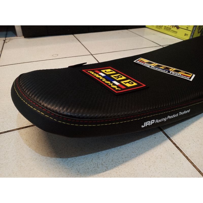 Jrp Flat Seat Raider Carb Type New Rubberised Logo Shopee Philippines