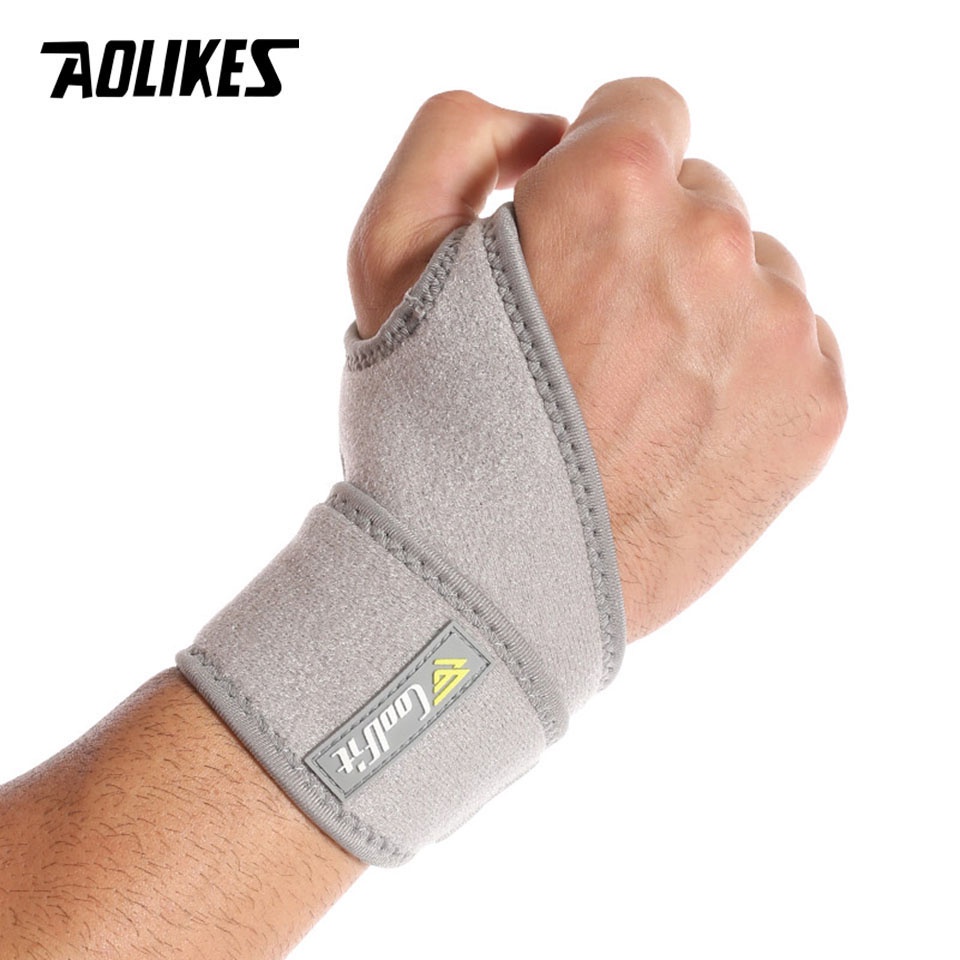 Aolikes Wrist Guard Band Brace Support Carpal Tunnel Sprains Strain Gym