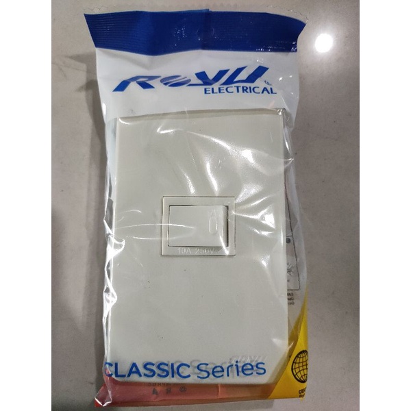 Royu Universal Outlet Switch Classic Series Gang Gang Gang