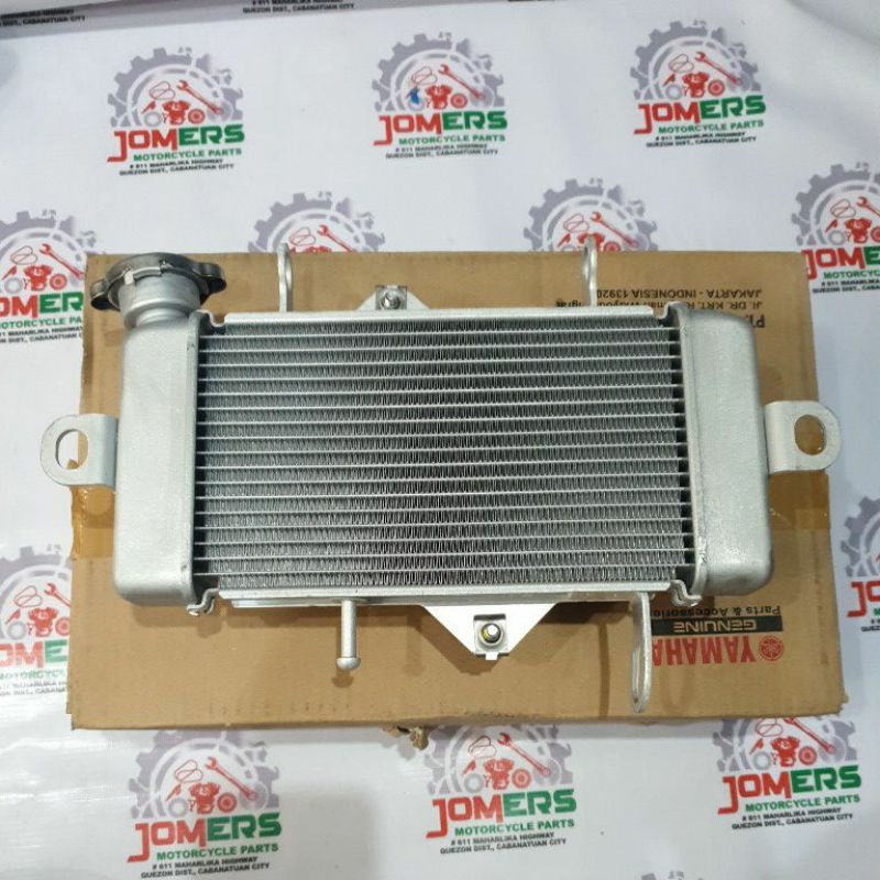 R15 V1 V2 V3 MT15 XSR155 RADIATOR ASSY 2 W FAN CAP E240A E2460