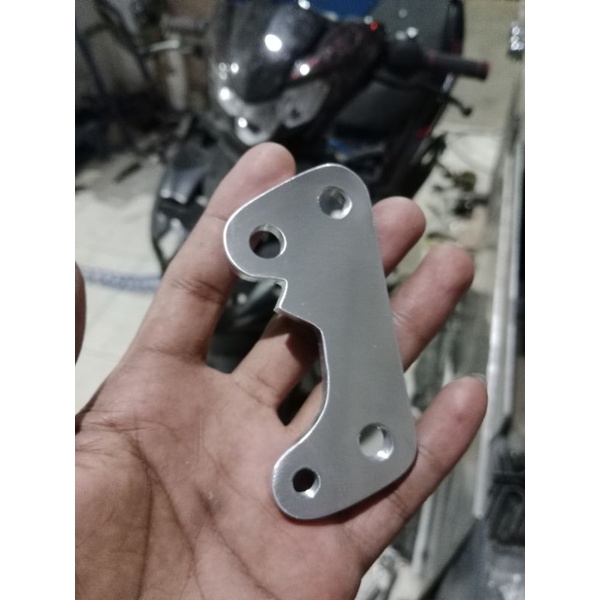 Rcb Caliper Bracket Nisrai Pnp Mx King Vixion Disc Standard Shopee