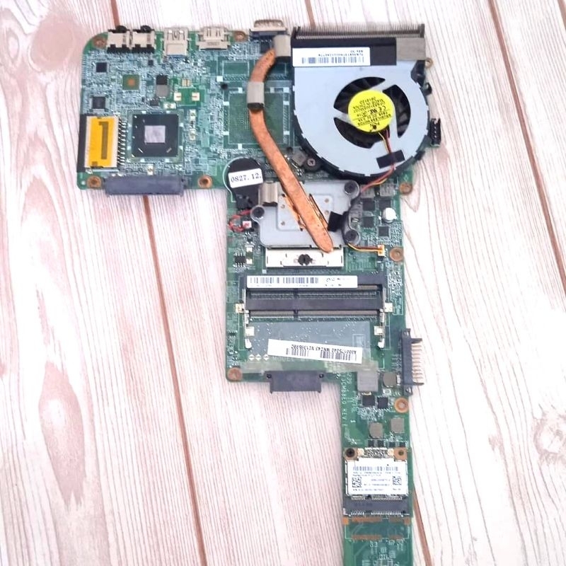 Mesin Motherboard Mainboard Mobo Toshiba Satellite L C C D C