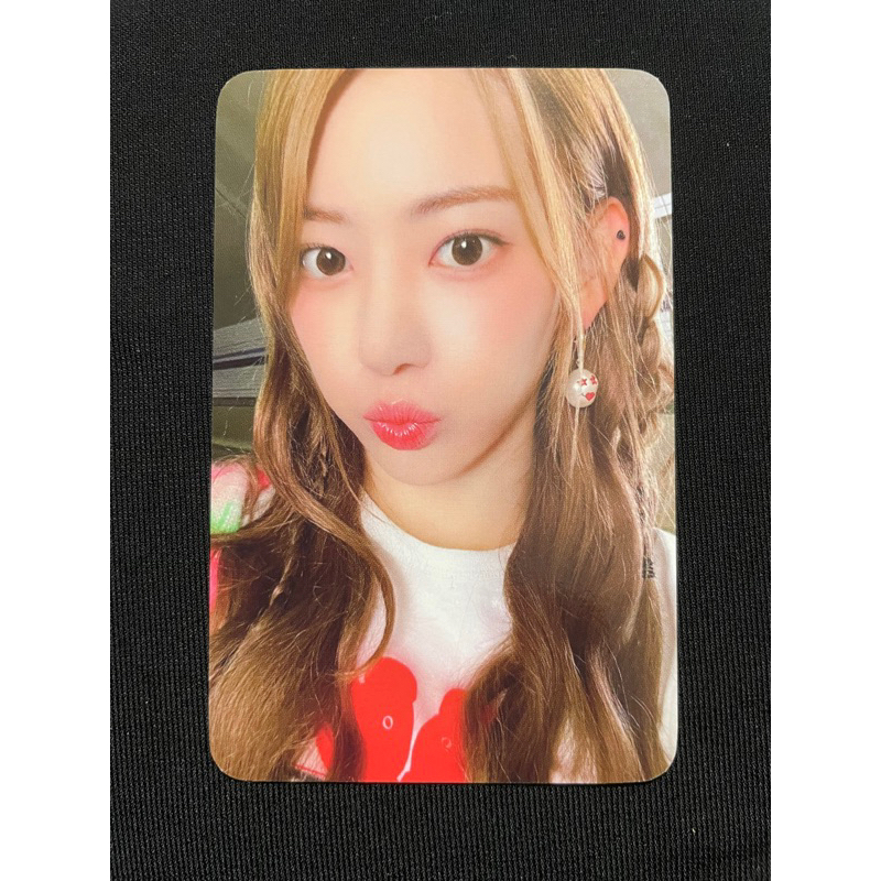 Photocard PC SAKURA LE SSERAFIM ALBUM ANTIFRAGILE FEARLESS JAPAN