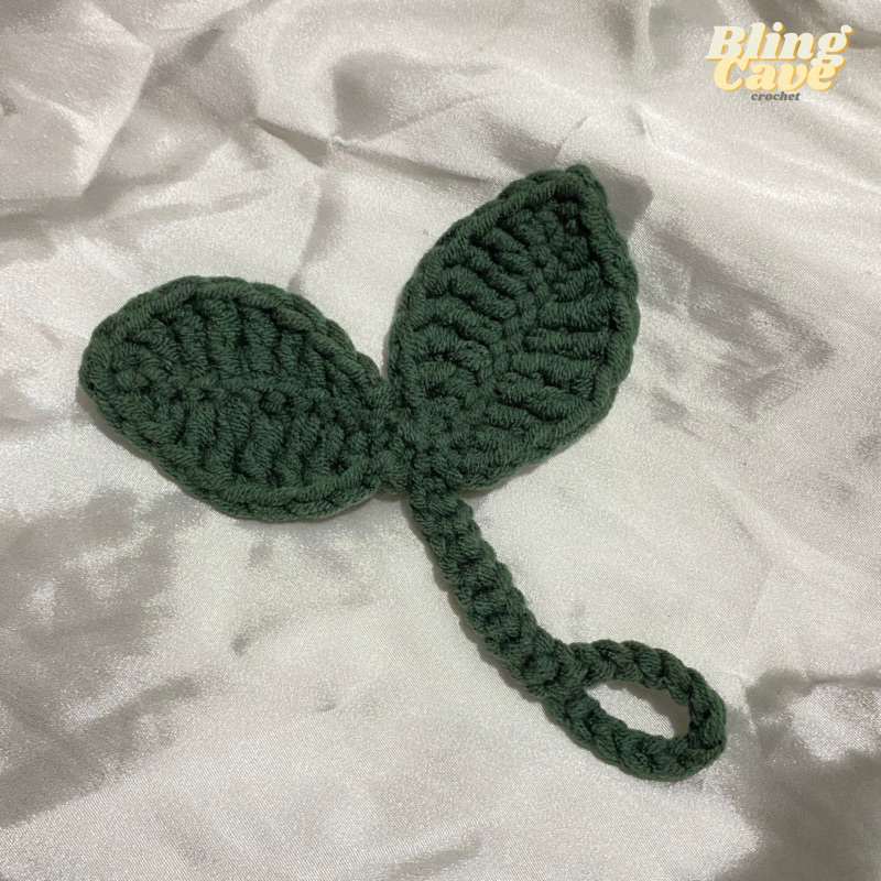 BlingCave Multi Purpose Crochet Leaf Sprout Cable Organizer