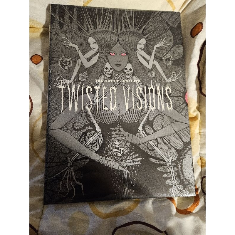 Junji Ito Twisted Visions Artbook The Art Of Junji Ito Shopee