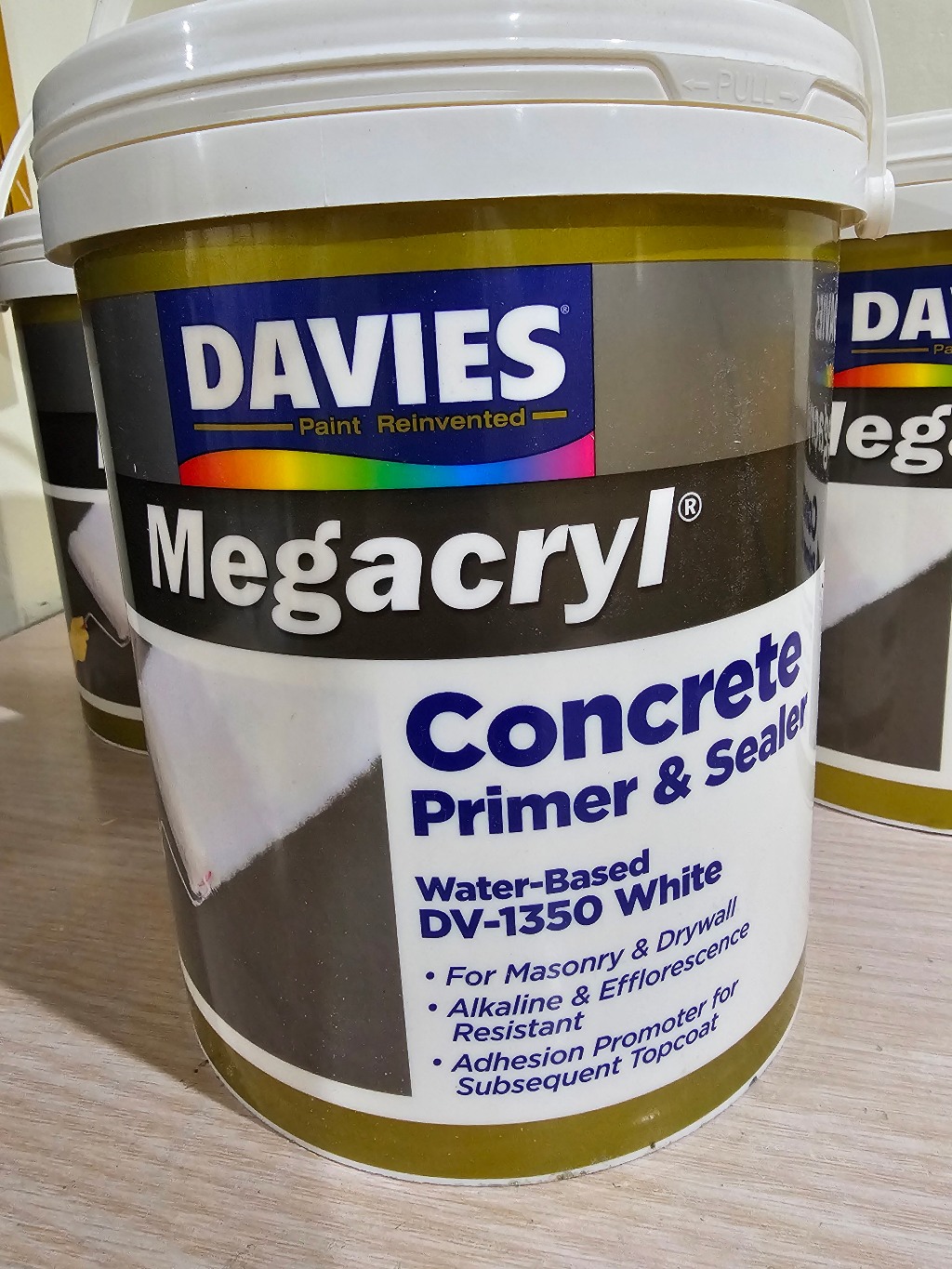 DAVIES MEGACRYL Concrete Premier Sealer Water Based DV 1350 White