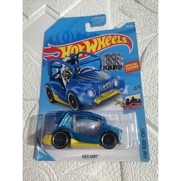 HOT WHEELS RIDE ONS AISLE DRIVER PIXEL SHAKER DIAPER DRAGGER