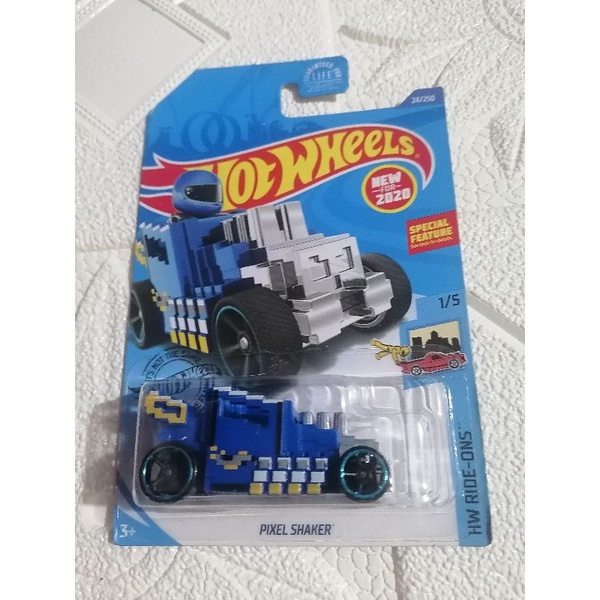 HOT WHEELS RIDE ONS AISLE DRIVER PIXEL SHAKER DIAPER DRAGGER