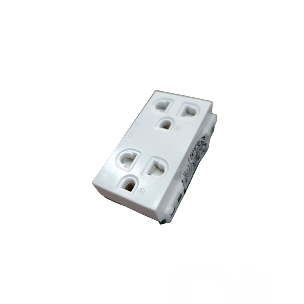 OMNI Duplex Universal Outlet With Ground Device Wide Series WWG 402