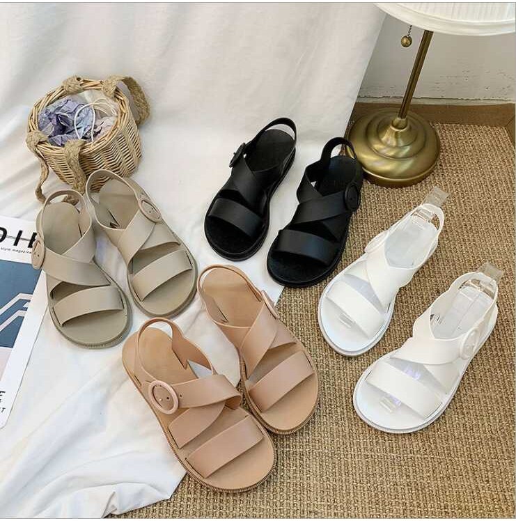 Isang Salita Sa Mga Sandals Romano Ang Cute At Matatag Na Kulay Sandals