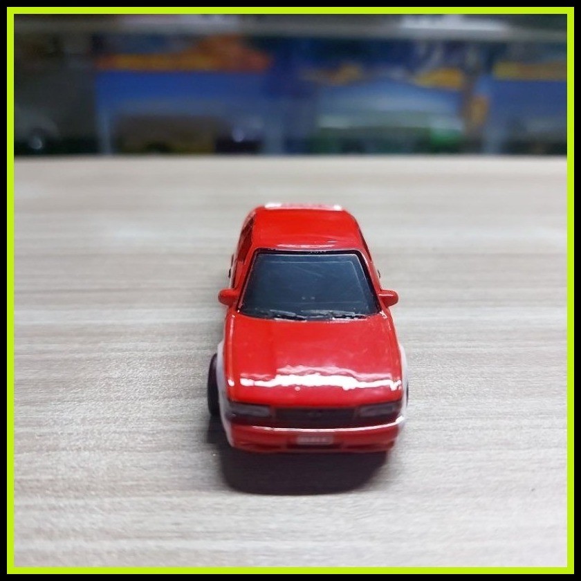 Hot WHEELS NISSAN SENTRA SE R BRE DATSUN LOOSE FROM DIORAMA