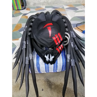 Predator store helmet design