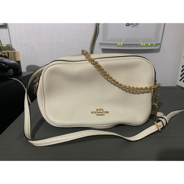 Coach sling hot sale bag white