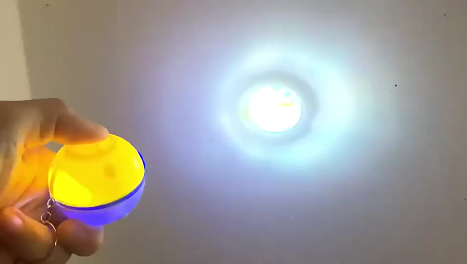 Pokemon Projection Ball Keychain Magic Action Figure Projector Toy ...