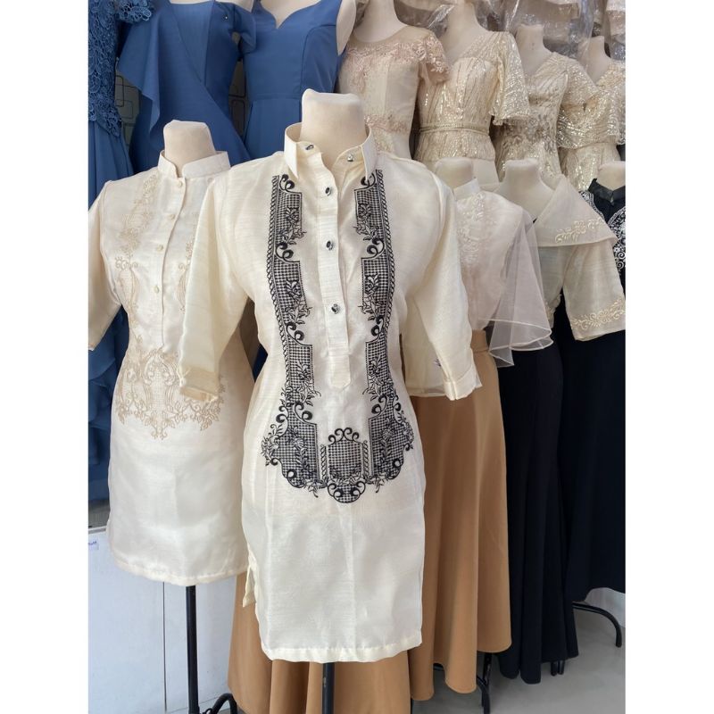 LADYS BARONG DRESS PURE EMBROIDERED MODERN FILIPINIANA Cream or