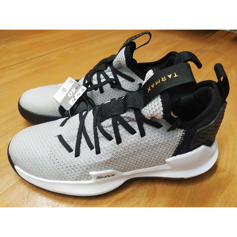 Tarmak basketball deals shoes