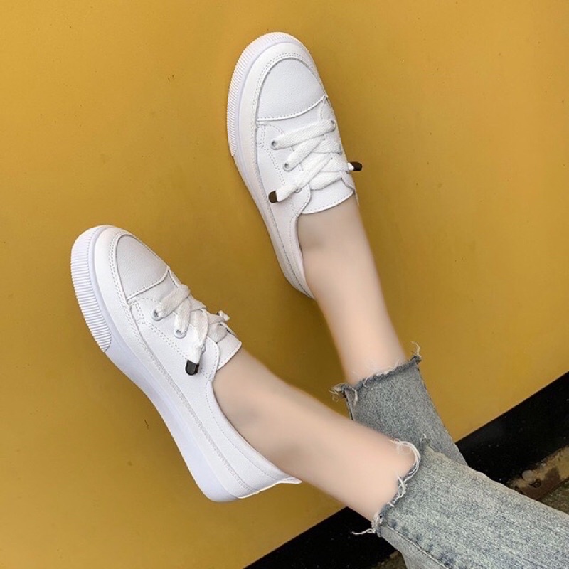 White rubber shoes store for girl