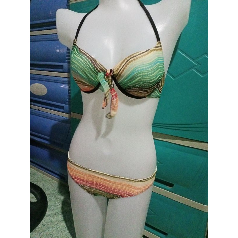 (Twopiece swimsuit) Shopee Philippines
