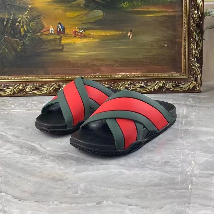 Gucci slippers for discount men