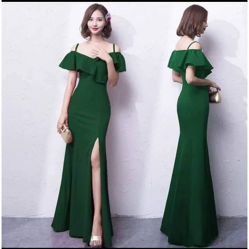 Elegant emerald green dress with slit