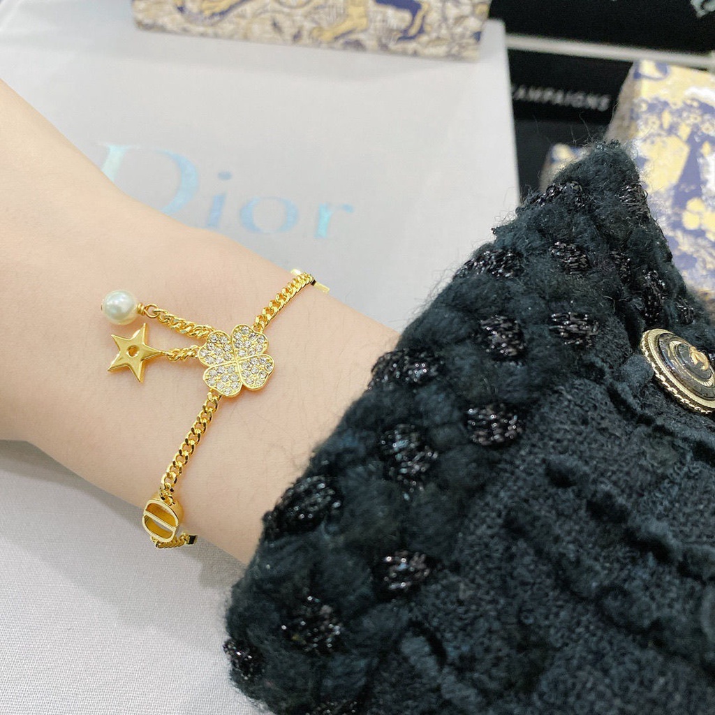 Dior clover bracelet store