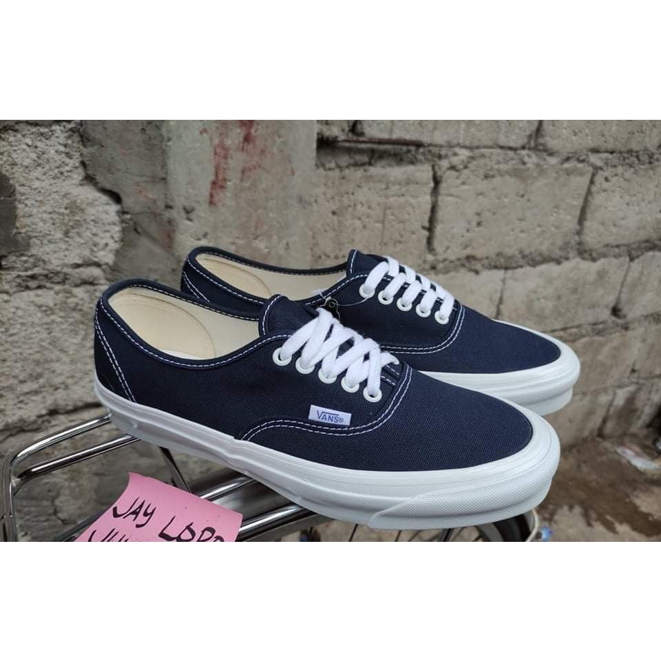 Vans vault best sale authentic navy