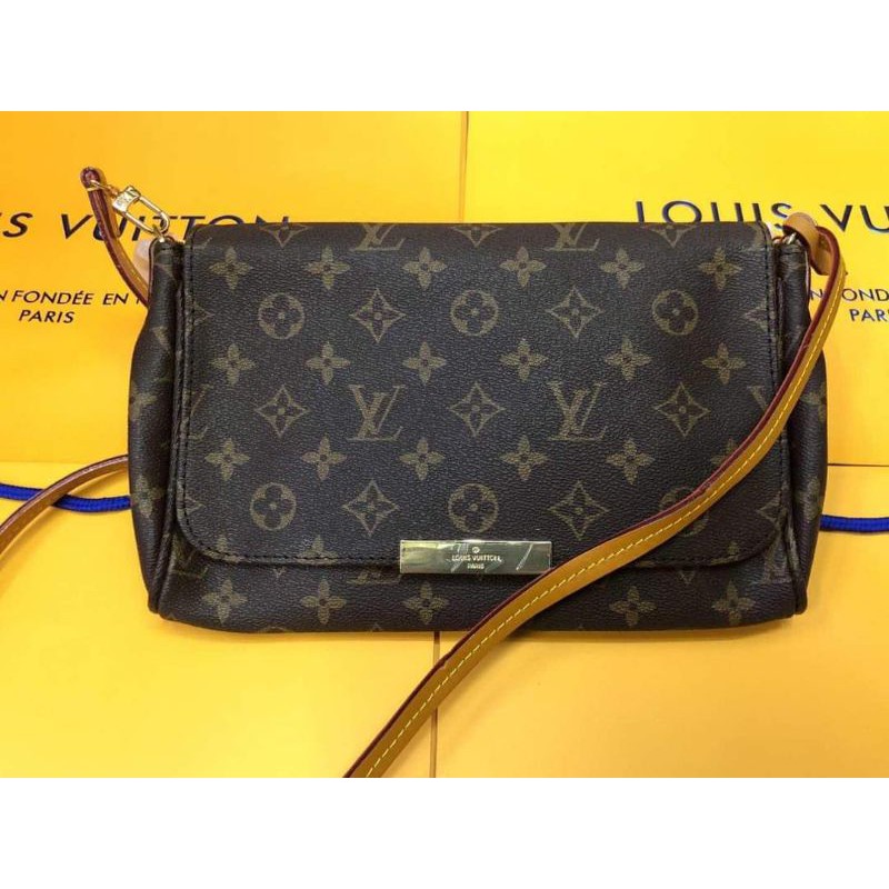 CAR7EL on X: I'm selling my LV Sling Bag. Item rarely used. Interested? Pm  me for more details. Pls RT. Thank you in advance   / X