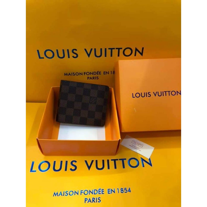 Louis Vuitton Wallet Box  Louis vuitton wallet, Louis vuitton, Vuitton
