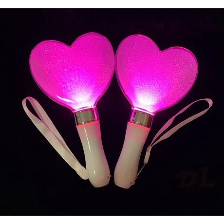 Heart Shape LED Light Up Glow Sticks Battery Powered Flashing Glowing ...