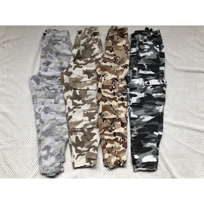 Camo on sale trousers bershka