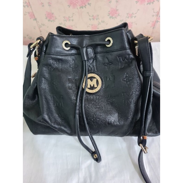 Metro City bucket bag