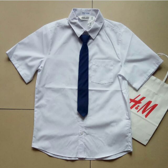 Polo with outlet tie