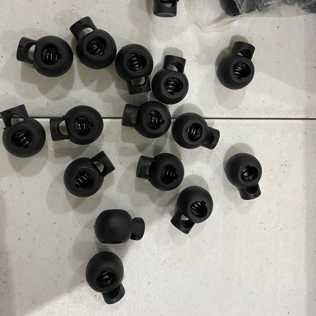 Round cord lock black plastic stopper 3 pcs. | Shopee Philippines