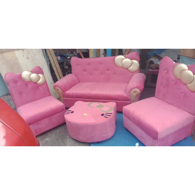 Kitty sofa outlet