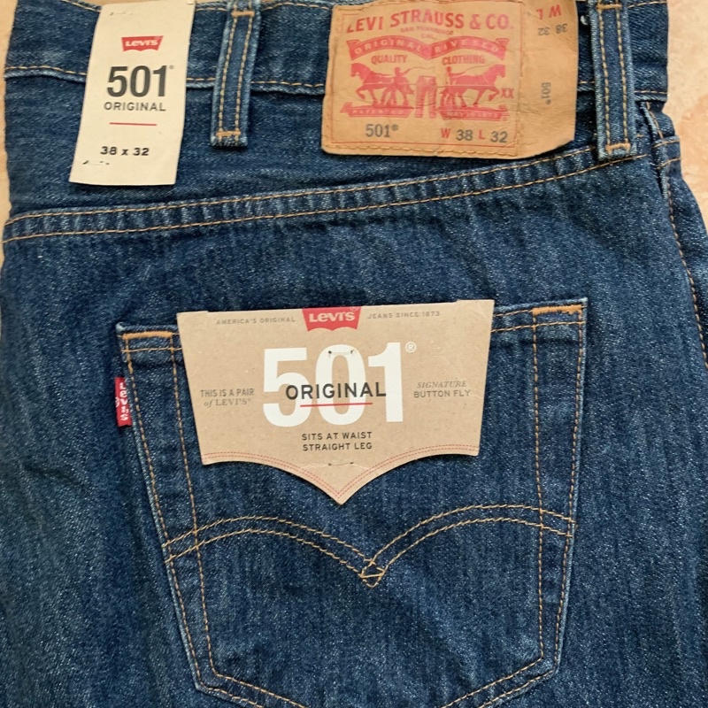 Button fly levis clearance 501