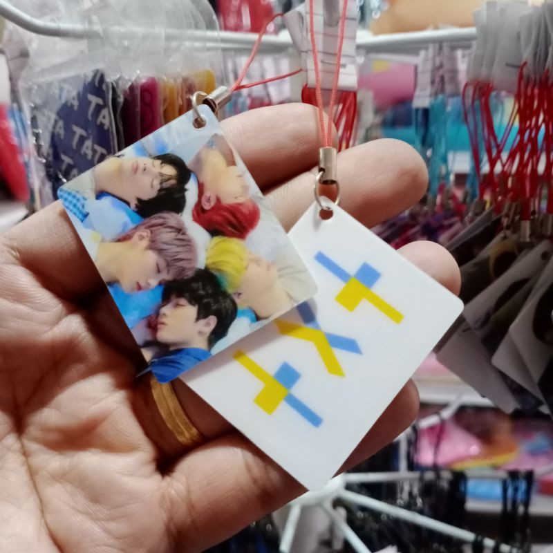 SET OF 10PCS. TXT MERCH LAMINATED KEYCHAIN BAGTAG PASSPORT SIZE GOOD ...