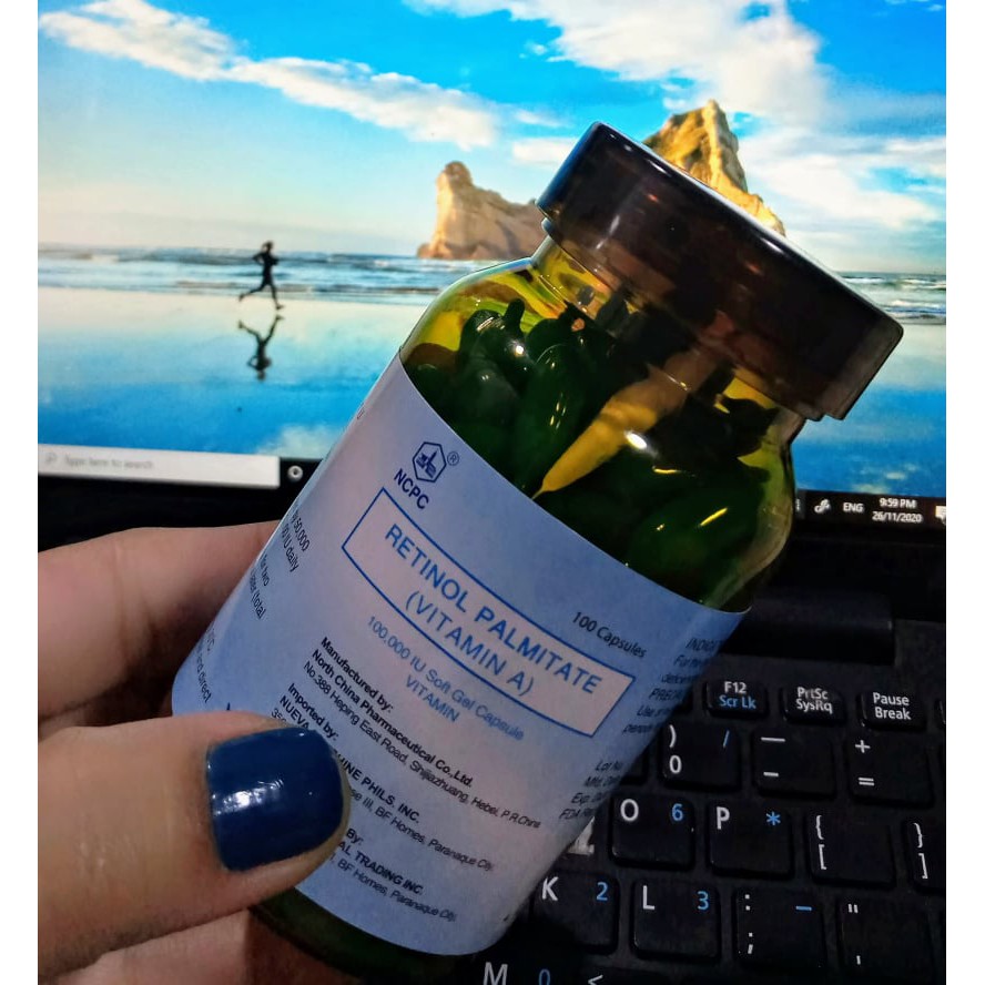 Retinol Palmitate (Vitamin A) 100,000IU Softgel 100 Capsules in a