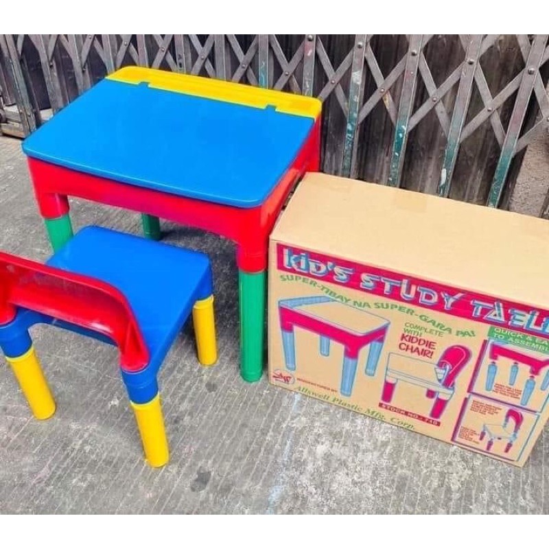 Kids plastic 2024 study table