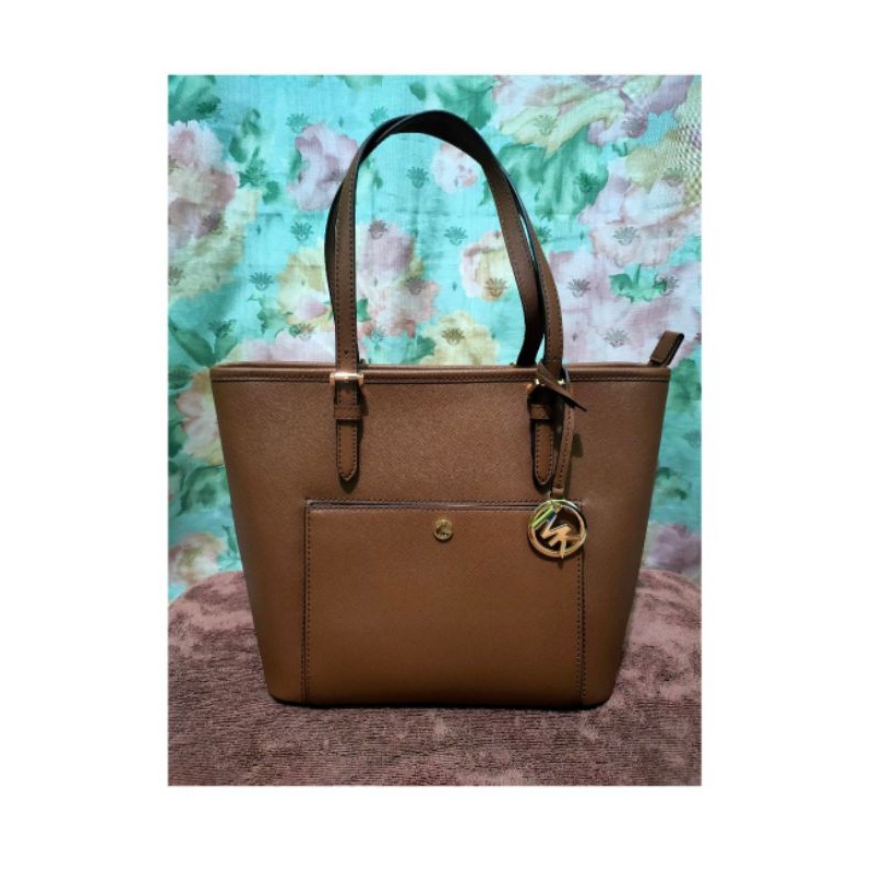 Michael kors medium snap pocket 2024 tote