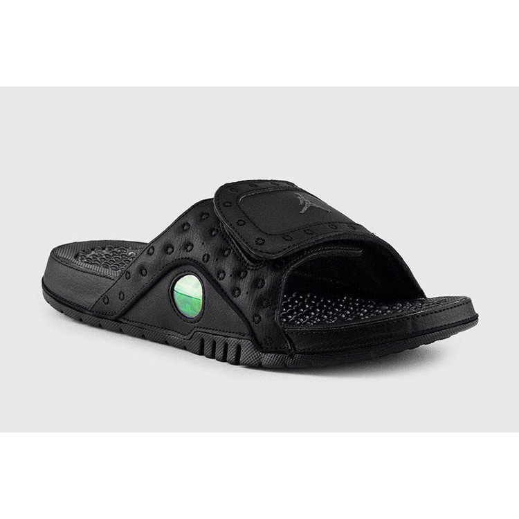 Jordan best sale slippers black