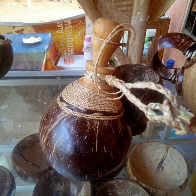 Deflated coconut shell, unique Jadul Natural, Natural god of ...
