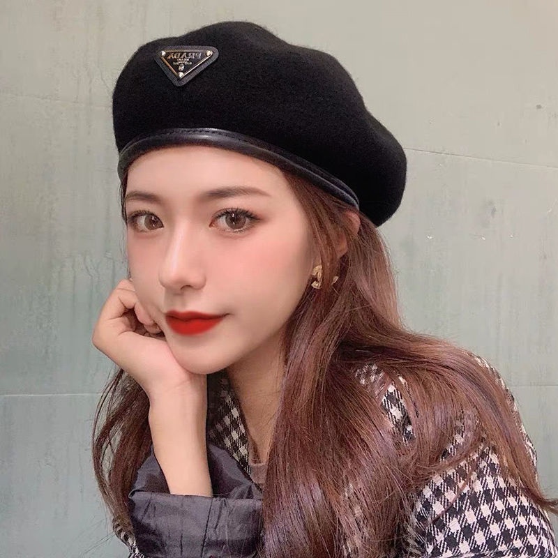 PRADA Big Name Simple Embroidery Letter D Wool Beret Joker Black PaHat