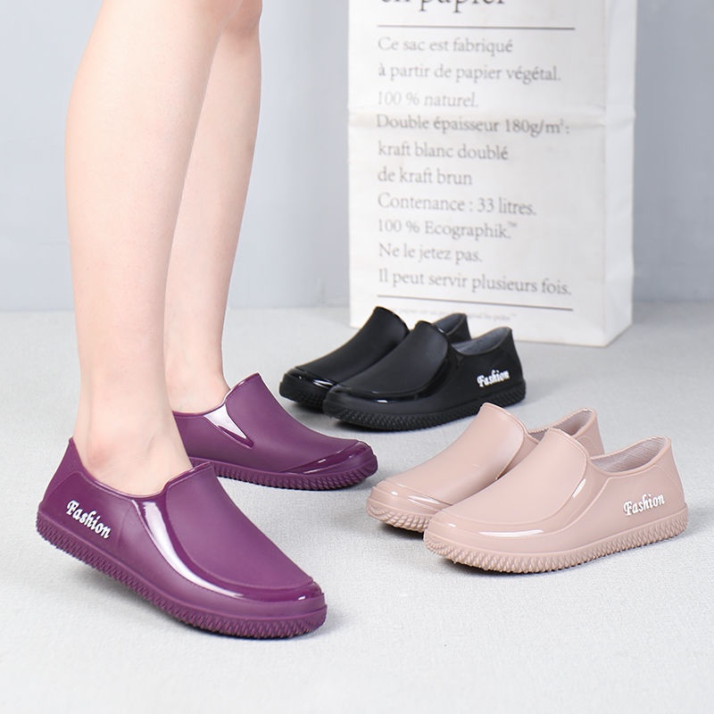 Plastic shoes for rainy hot sale season