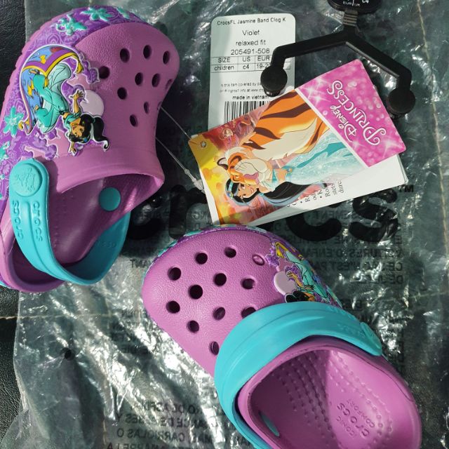 crocs for 1 year old size