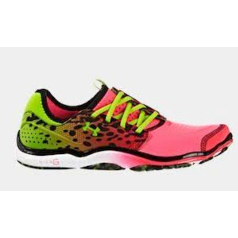 Under armour store toxic 6 womens