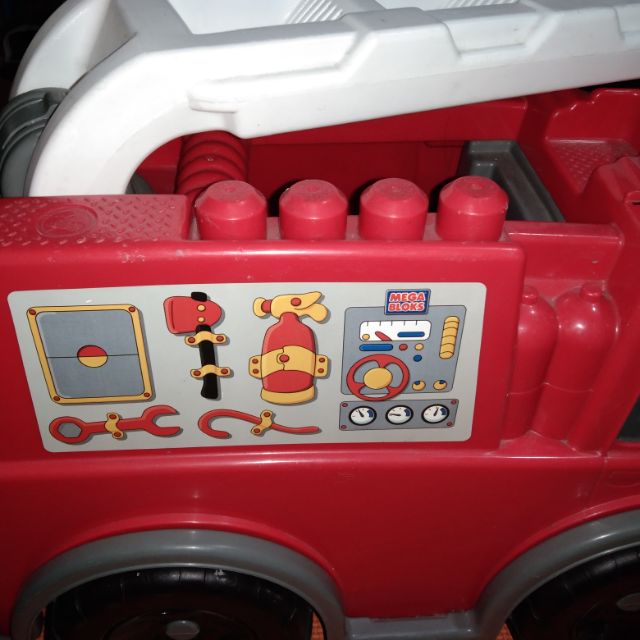 Mega bloks best sale fire truck