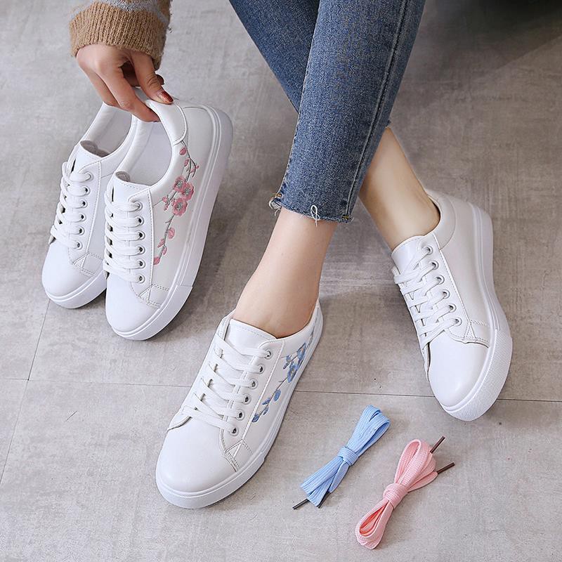 Womens white clearance flat sneakers